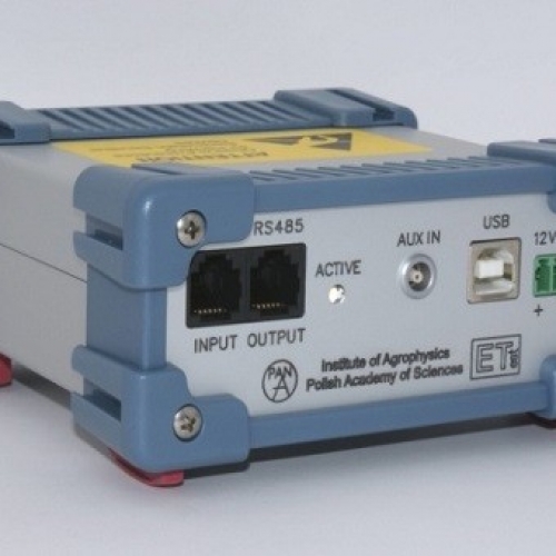 TDR/MUX 微型土壤水分、溫度、電導(dǎo)率、水勢監(jiān)測儀